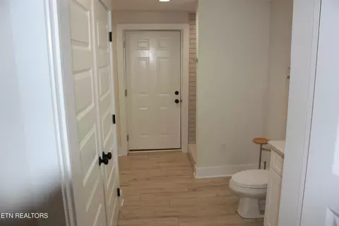 Entry Way - 8266 Brickyard Rd, Powell, TN 37849 photo 4 of 4