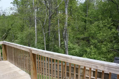 Exterior - 8266 Brickyard Rd, Powell, TN 37849 photo 3 of 6