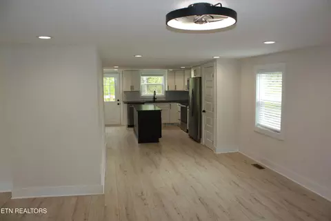 Living - 8266 Brickyard Rd, Powell, TN 37849 photo 1 of 2