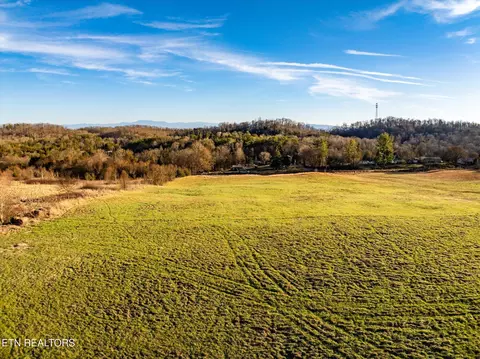 lot4 Thorngrove Pike, Kodak, TN 37764