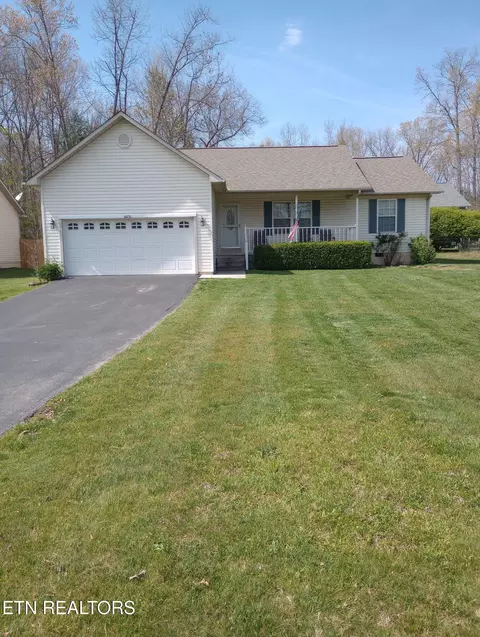 4013 Chica Rd, Crossville, TN 38572