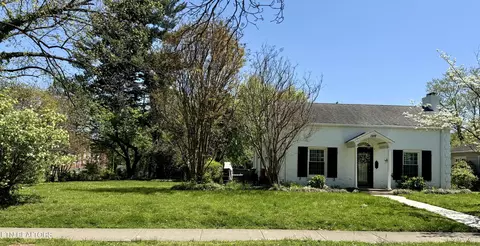 1916 Emoriland Blvd, Knoxville, TN 37917