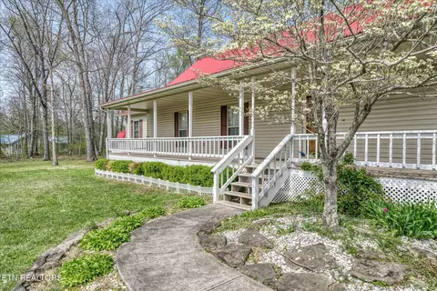 2627 Dunbar Rd, Crossville, TN 38572