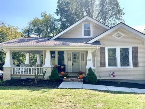 2312 Woodrow Dr, Knoxville, TN 37918