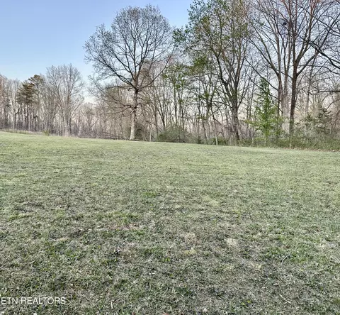 Hugh Jones Rd, Sunbright, TN 37872