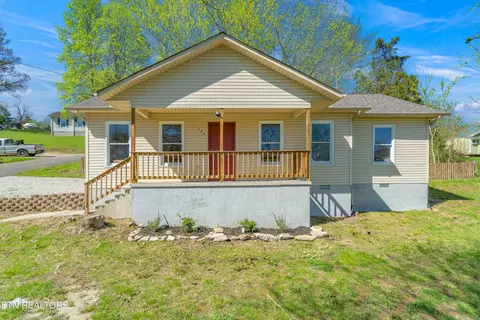 146 Sandy Hill Rd, La Follette, TN 37766