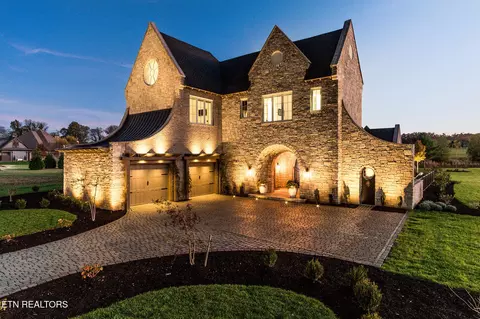 3749 Edgewater Way, Louisville, TN 37777