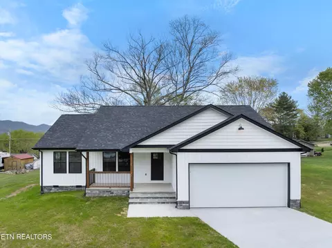 273 Eastwood Dr, La Follette, TN 37766