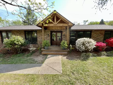 1329 Amburn Ln, Knoxville, TN 37923