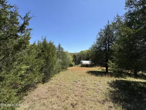 Exterior - 3435 Glendale Rd, Bybee, TN 37713 photo 9 of 13
