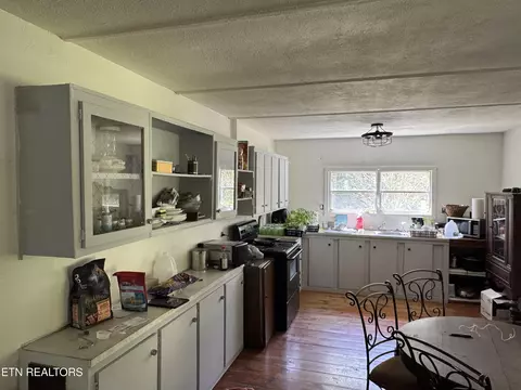 Kitchen - 3435 Glendale Rd, Bybee, TN 37713 photo 1 of 3