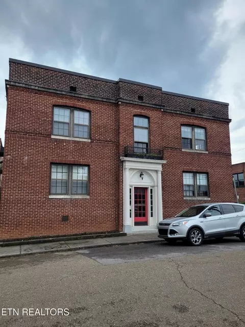 605 NW King St #2, Knoxville, TN 37917