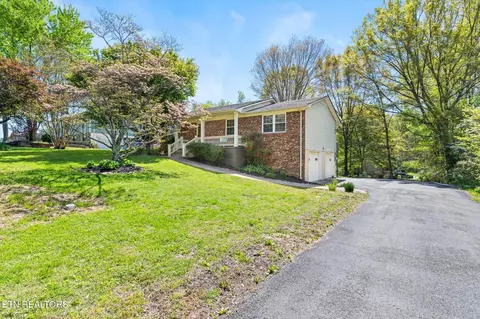 2912 Gordon Pl, Knoxville, TN 37918