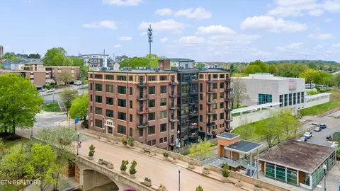 1060 Worlds Fair Park Dr #401, Knoxville, TN 37916