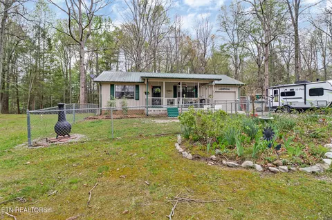 1010 Clear Creek Tr, Clarkrange, TN 38553