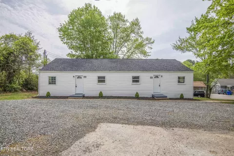 152 154 Hamilton Cir, Oak Ridge, TN 37830