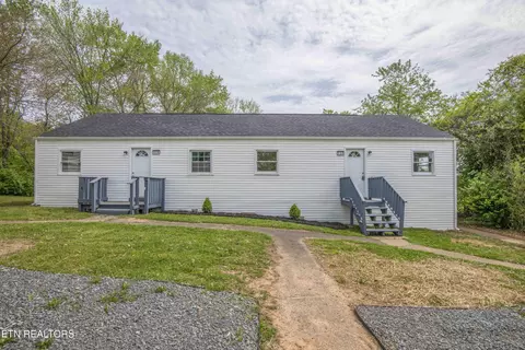 156 158 Hamilton Cir, Oak Ridge, TN 37830