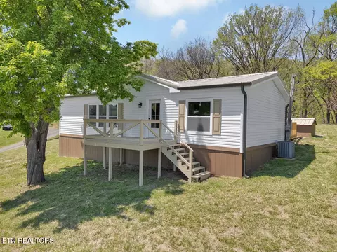 144 Fanny Collins Rd, Whitesburg, TN 37891