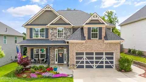 945 Festival Ln, Knoxville, TN 37923