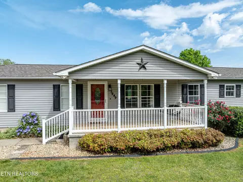 7649 Ray Ln, Maryville, TN 37801