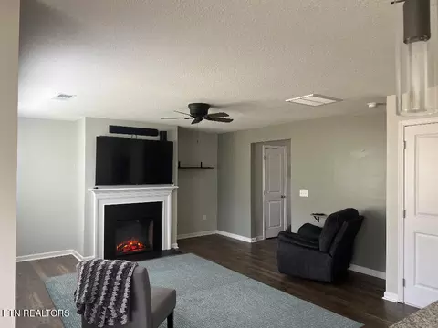 Living - 128 Waverly, Talbott, TN 37877 photo 1 of 1