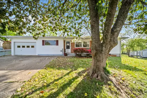 5632 Scenichills Rd, Knoxville, TN 37912
