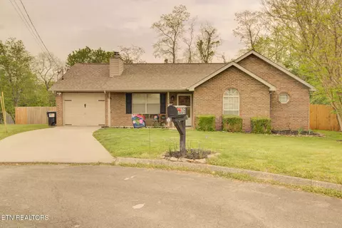 5606 Gillette Ln, Knoxville, TN 37918