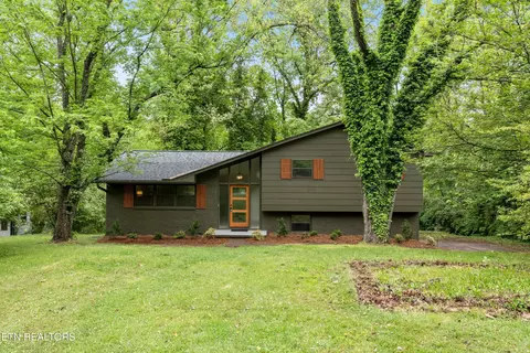 1609 Arrow Wood Rd, Knoxville, TN 37919