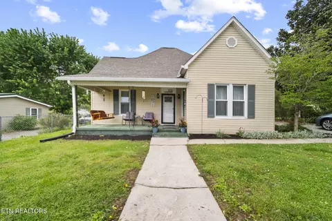 309 E Walden St, La Follette, TN 37766