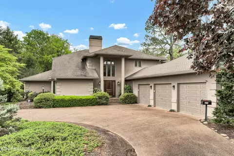 213 Saint Andrews Dr, Knoxville, TN 37934