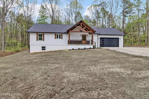 851 Riverchase Tr, Clarkrange, TN 38553 photo 3