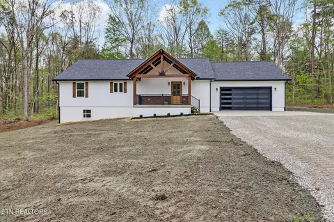 851 Riverchase Tr, Clarkrange, TN 38553