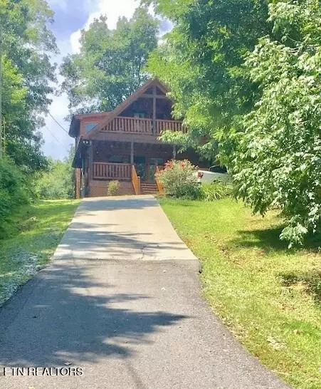 760 Bear Hollow Way, Sevierville, TN 37876