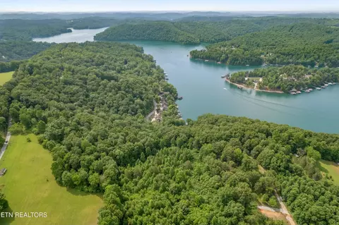 00 Chestnut Stump Rd, La Follette, TN 37766