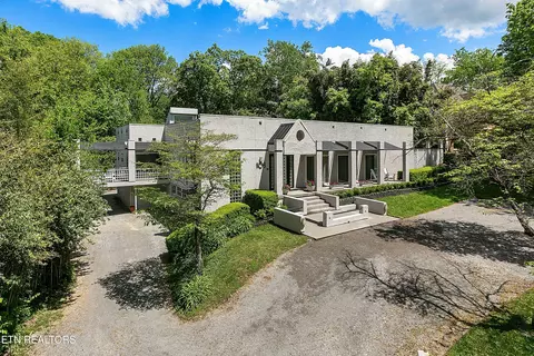 1108 Bluff View Rd, Knoxville, TN 37919