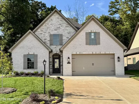 1109 Chardonnay Ln, Knoxville, TN 37932