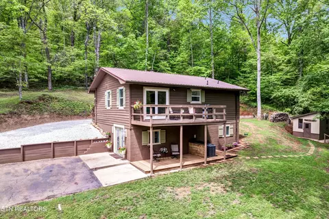 3703 Solway Rd, Knoxville, TN 37931
