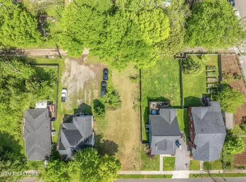 2075 E Fifth Ave, Knoxville, TN 37917