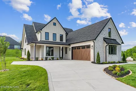 922 Eagle Point Dr, Loudon, TN 37774