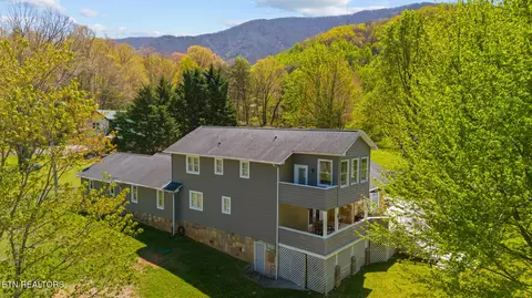 3159 Valley Home Rd, Sevierville, TN 37862