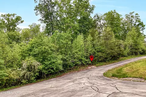 Emory Pointe Lane, Harriman, TN 37748