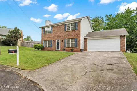 804 Black Rock Cir, Knoxville, TN 37934