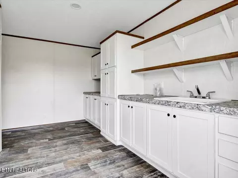 830 Fish Hook Rd, Mosheim, TN 37818 photo 9