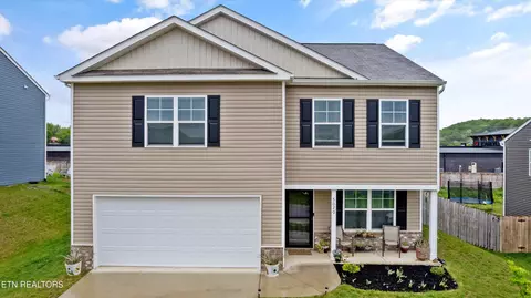 5020 Elm Brook Rd, Dandridge, TN 37725