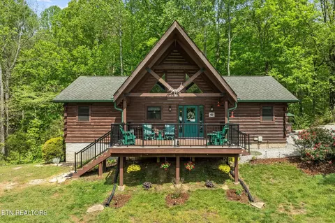 363 S Cave Valley Rd, Byrdstown, TN 38549