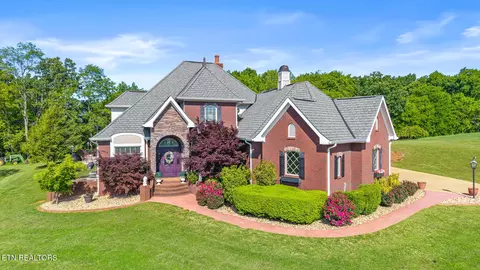 240 High Ridge Rd, Sweetwater, TN 37874