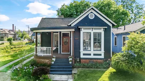 709 Deery St, Knoxville, TN 37917