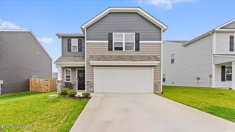 7620 Bill Keaton Dr, Corryton, TN 37721