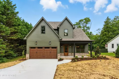 8407 S Northshore Dr, Knoxville, TN 37919