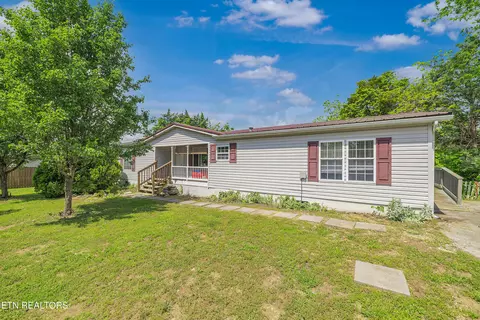 1027 Arden Ln, Sevierville, TN 37876